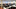 das Bild zeigt Schulunterricht mit PC-Arbeitsplatz